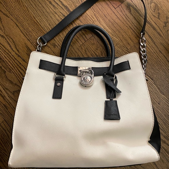 Michael Kors Handbags - Michael Kors Hamilton Large
